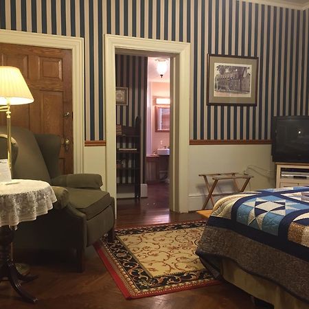 Red Lion Bed & Breakfast מראה חיצוני תמונה